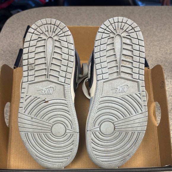 Nike Jordans for Kids in Sky Blue, Black, and White - Picture 2 of 4